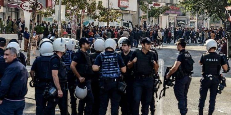 ترتيبات تركية في ديار بكر.. قتال وتغيير ديموغرافي