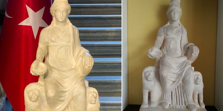 عمره 1700 عام.. تركيا تستعيد تمثال “الإلهة الأم”