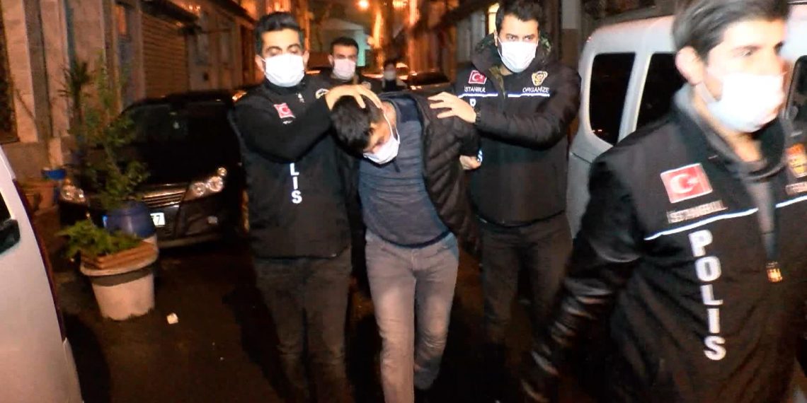 حملات متزامنة على تجار سلاح في خمس مدن تركية