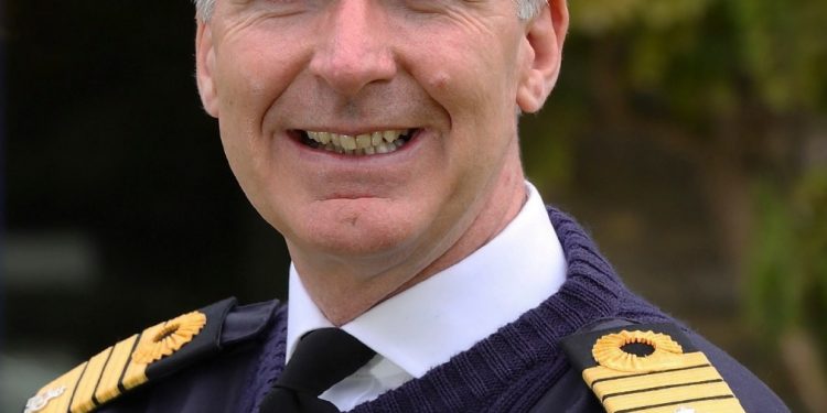 كبير ضباط البحرية في بريطانيا يختتم زيارته إلى مصر