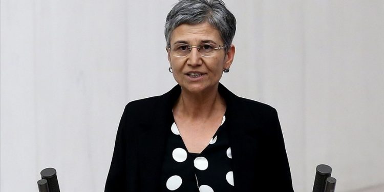 تركيا.. السجن 22 عامًا لبرلمانية كردية بعد إسقاط عضويتها