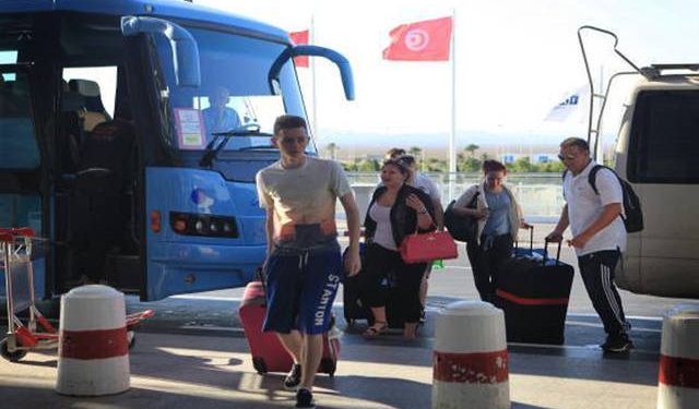 تونس تلزم المسافرين إلى تركيا فحص كورونا