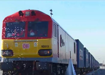 يمر عبر قارتين ويقطع بحرين.. أول قطار تصدير يغادر تركيا إلى الصين