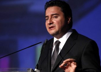 باباجان: لا يمكن حل الأزمة الكردية بتقييم أحادي من قبل الحكومة