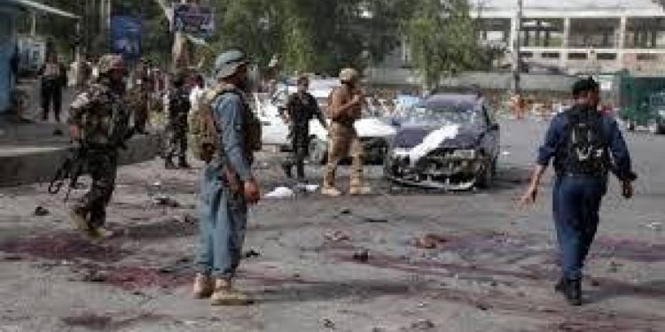 15 قتيلا على الأقل جراء تفجير استهدف تجمعا دينيا وسط أفغانستان