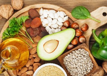 أطعمة تحافظ على توازن الهرمونات