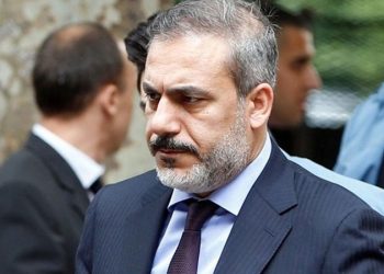 قيادي كردي: رئيس المخابرات التركية زار سوريا سرًا