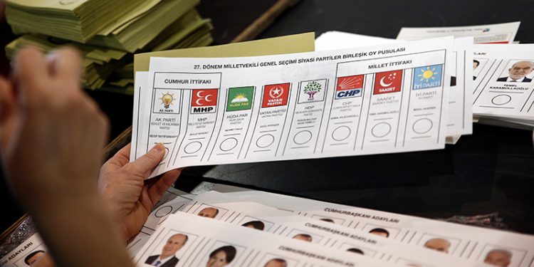 برلماني سابق: العدالة والتنمية يخطط لرفع العتبة الانتخابية إلى 12%