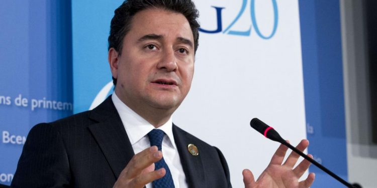 علي باباجان: رجال الأعمال يخشون مصادرة ممتلكاتهم