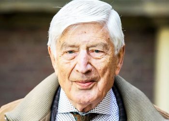 رئيس وزراء هولندا الأسبق يجب الانتباه أكثر لمشاعر المسلمين