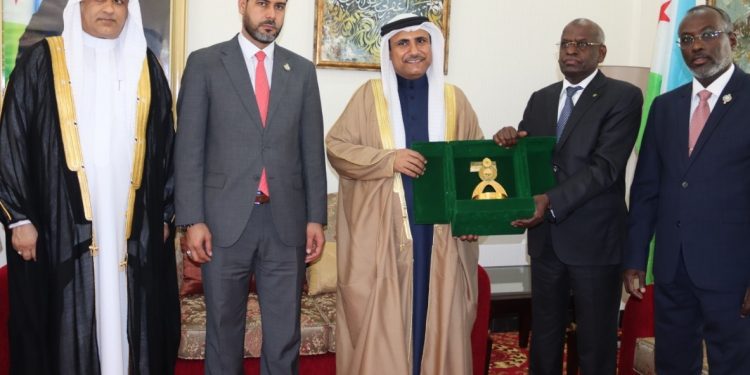 رئيس البرلمان العربي يدعو الدول العربية لتعزيز تواجدها في جيبوتي