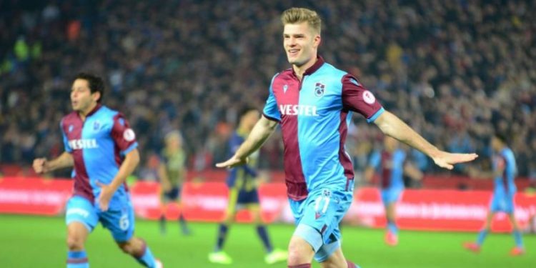 تركيا.. طرابزون سبور يفوز على جنشلر بيرليكي بهدفين