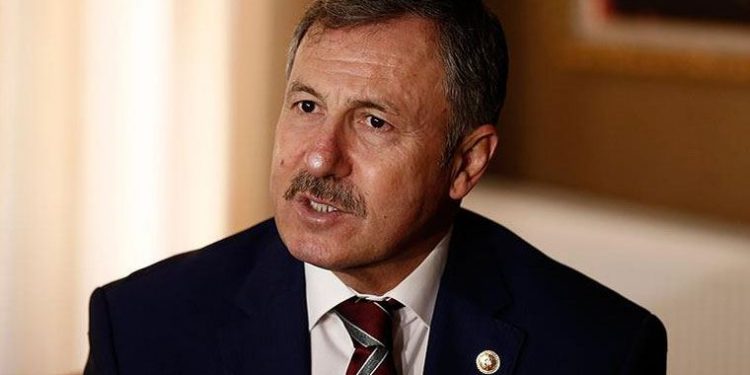 تحديد المشتبه بهم في الاعتداء على نائب داود أوغلو