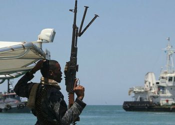 اختطاف سفينة تركية في خليج غينيا ومقتل بحار من طاقمها