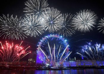 من “الخروج” إلى “الإغلاق”.. هكذا استقبل العالم العام الجديد