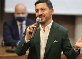 استقالة رئيس بلدية في إسطنبول.. هل تعرض لضغوط؟