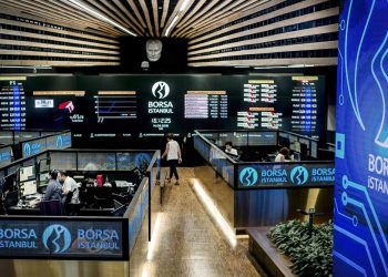 انخفاض الاستثمار الأجنبي في الأسهم التركية لمستوى قياسي