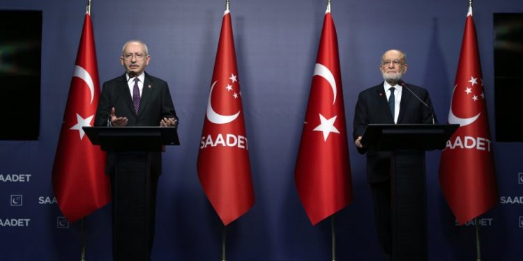 زعيم المعارضة: لا نثق في أردوغان لنوافق على تعديل الدستور