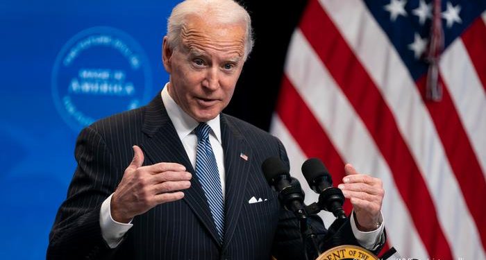 الكرملين يأسف لتصريحات بايدن العدوانية بشأن روسيا