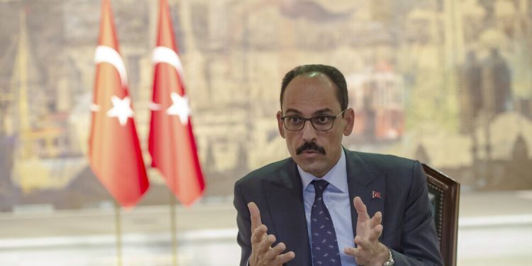 تركيا تدعو الولايات المتحدة لإنهاء دعمها للمسلحين الأكراد ولحركة الخدمة التابعة لغولن