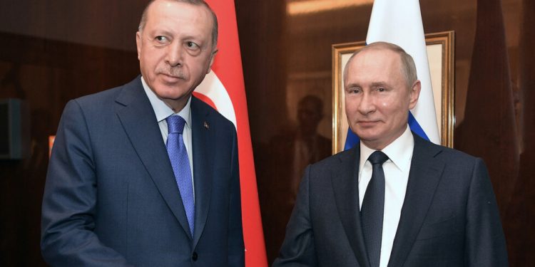 بوتين وأردوغان يبحثان تطورات قره باغ والاستقرار في سوريا وليبيا