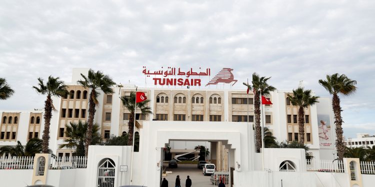 الخطوط الجوية التونسية تبحث عن مخرج بعد الحجز التحفظي على حساباتها من طرف شركة “تاف” التركية