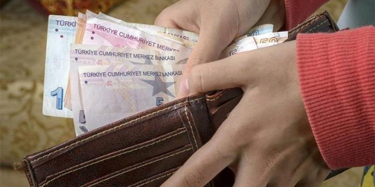 تركيا.. الحد الأدنى للجوع يرتفع إلى 2584 ليرة