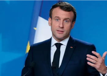 ماكرون يطالب أردوغان بالانسحاب من ليبيا