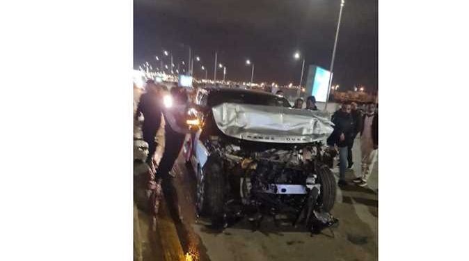 إصابة الإعلامي المصري عمرو أديب في حادث مروري وتحطم سيارته