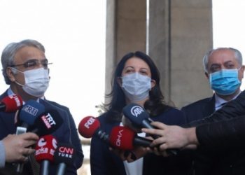 تركيا.. زعيم الحزب الكردي يطالب رئيس البرلمان بالتدخل!