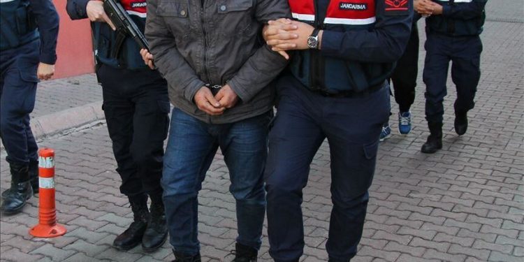 تركيا.. اعتقال 8 عرب بتهمة الانتماء إلى داعش!