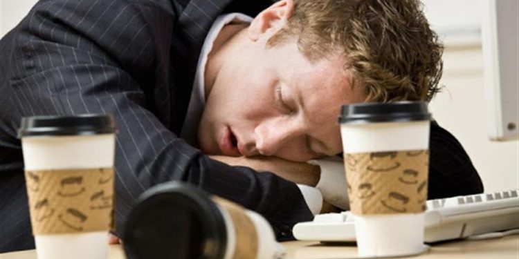 أعراض احتساء كمية كبيرة من القهوة