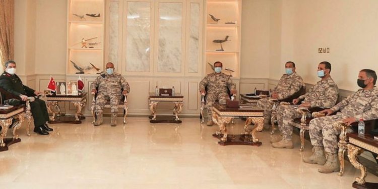 قطر وتركيا يتفقان على تعزيز التعاون العسكري بينهما