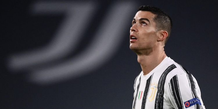 “ماركا”: رونالدو يبحث العودة لريال مدريد