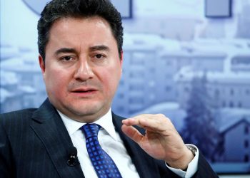 باباجان: الاقتصاد لن يتحسن في تركيا بدون القانون والحرية