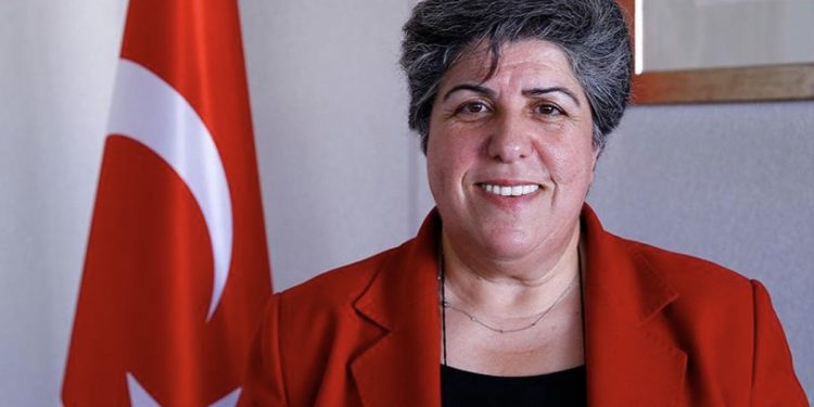 الخارجية الأمريكية تهدي حقوقية تركية جائزة نساء الشجاعة الدولية