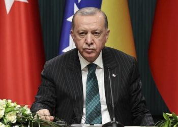 أردوغان: الشعب المصري لا يتعارض معنا