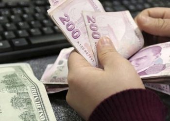 نار الليرة لا تنطفيء.. الدولار يسجل 8.36 في تركيا