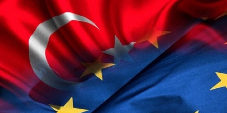 تركيا ترحب بخطاب الاتحاد الأوروبي للتقارب وتستنكر انتقاداته لها في شرقي المتوسط