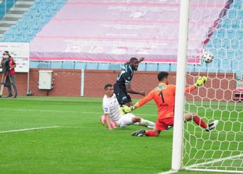 طرابزون سبور يُحرم من فرحة الفوز في الدقائق الأخيرة