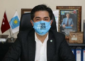 تركيا.. كمامات مدون عليها “أين ذهبت 128 مليار دولار؟”