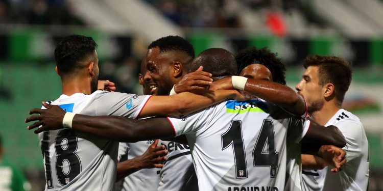 بشكتاش يواصل تصدر الدوري التركي بفوزه على قيصري سبور