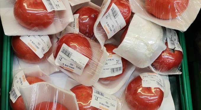 بيع الطماطم بالحبة في تركيا!