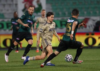 فنربخشه يتغلب على دنيزلي سبور