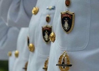 اعتقال 10 أدميرالات وقعوا على بيان أزعج أردوغان