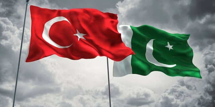 باكستان تدعم تركيا ضد قرار بايدن