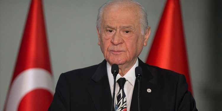 تركيا.. بهجلي يدعو لتجريد جنرالات من رتبهم وحقوق التقاعد