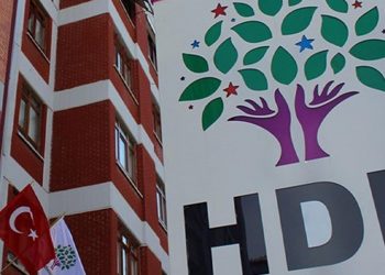 محامون: 108 من أعضاء الحزب الكردي يحاكمون بأدلة غير واقعية