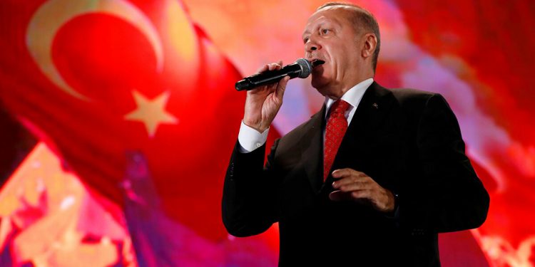 مجلة “فورين أفيرز” تبرز عمليات اختطاف معارضي أردوغان بالخارج