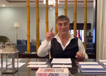 استطلاع رأي: غالبية الأتراك يصدقون زعيم المافيا سادات بكر